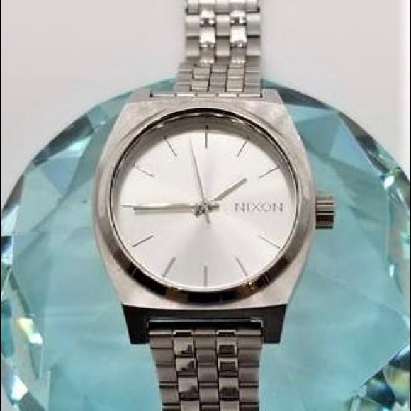 Nixon Happy Unisex Stainless Steel Silver Water Resistant Japan Quartz 161 Watch - Picture 9 of 10